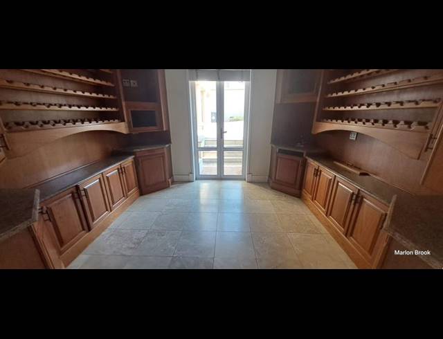 5 BEDROOM PROPERTY TO RENT IN SANDHURST